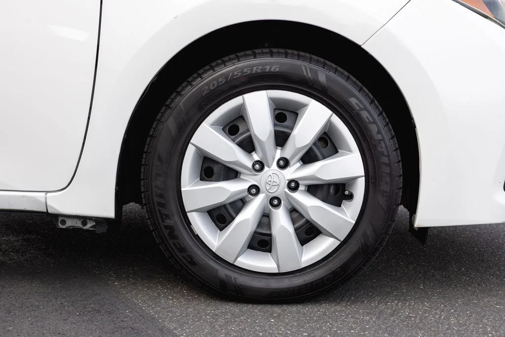 Used 2014 Super White Toyota S image 4