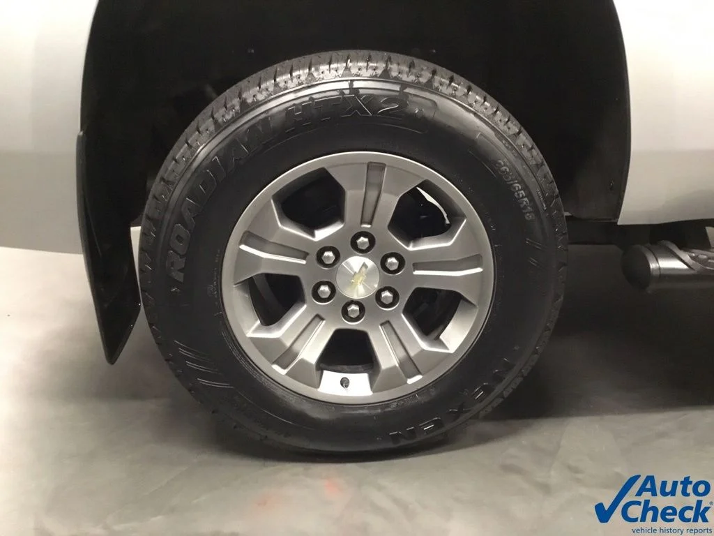 Used 2017 Silver Chevrolet LT image 19