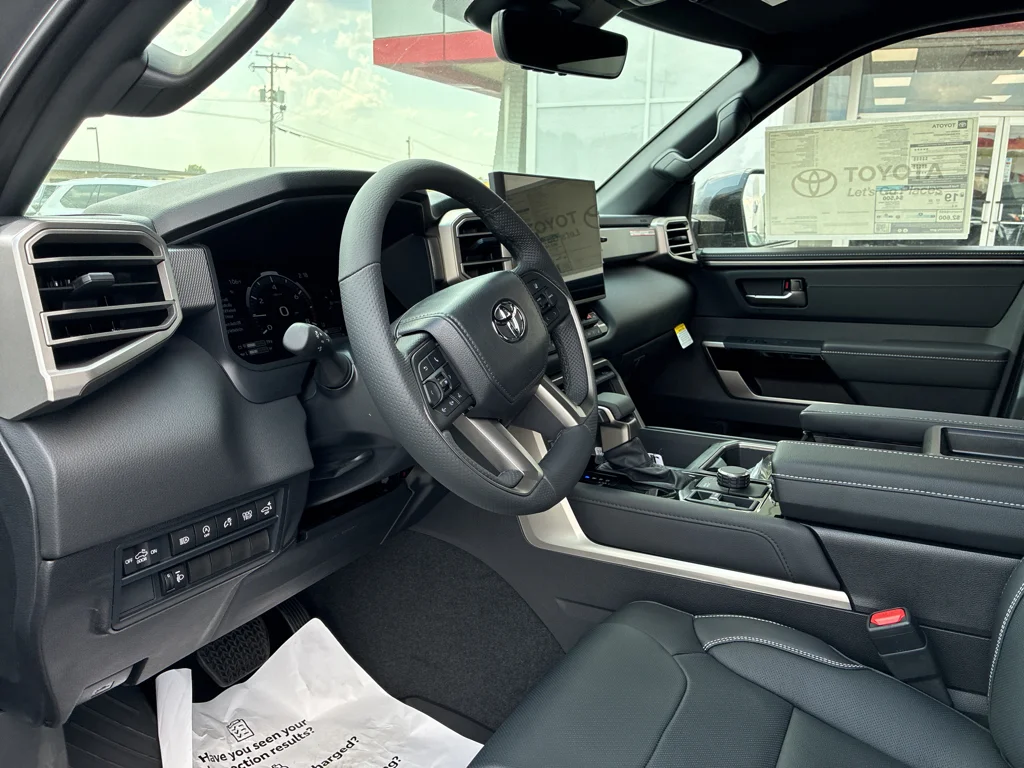 2026 Toyota Tundra Limited - Photo 10