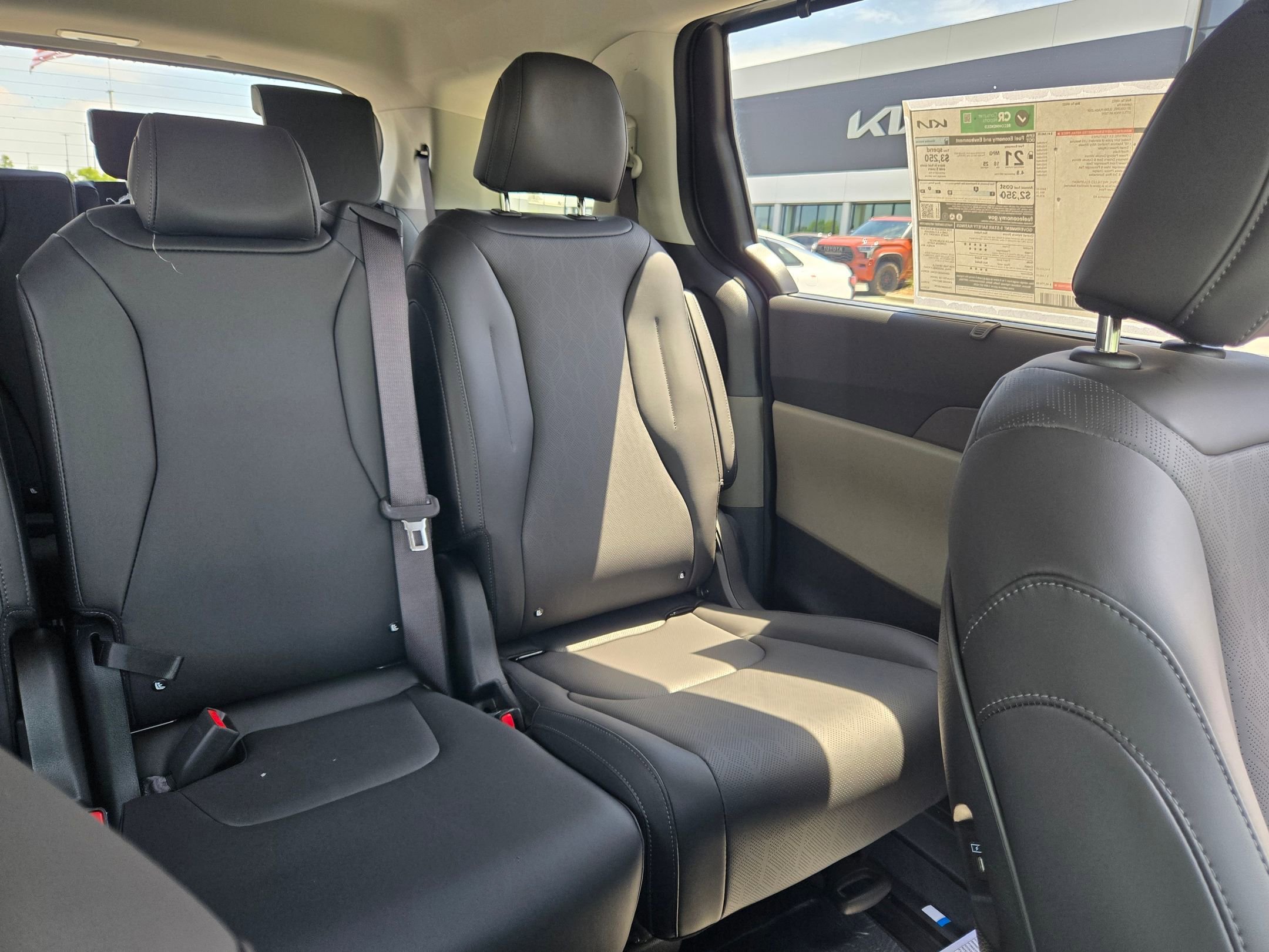 New 2026 Ceramic Silver Kia EX image 14