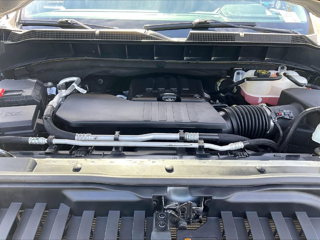 Used 2023 Sterling Gray Metallic Chevrolet LT image 28