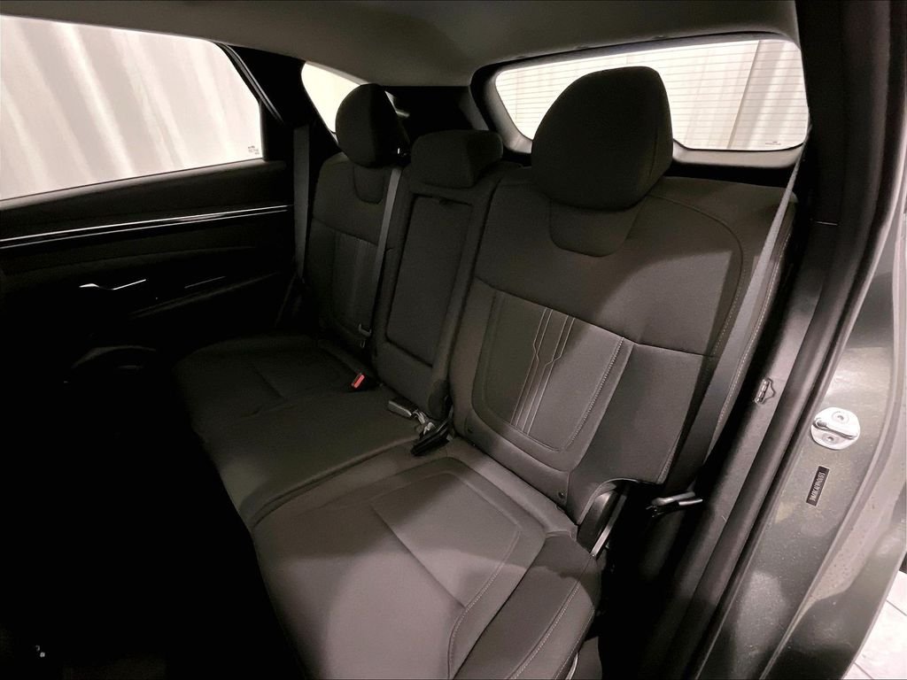 Used 2023 Amazon Gray Hyundai SEL image 15