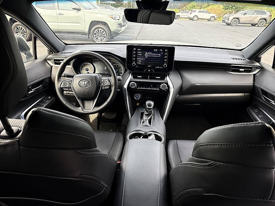 Used 2021 Blizzard Pearl Toyota XLE image 14