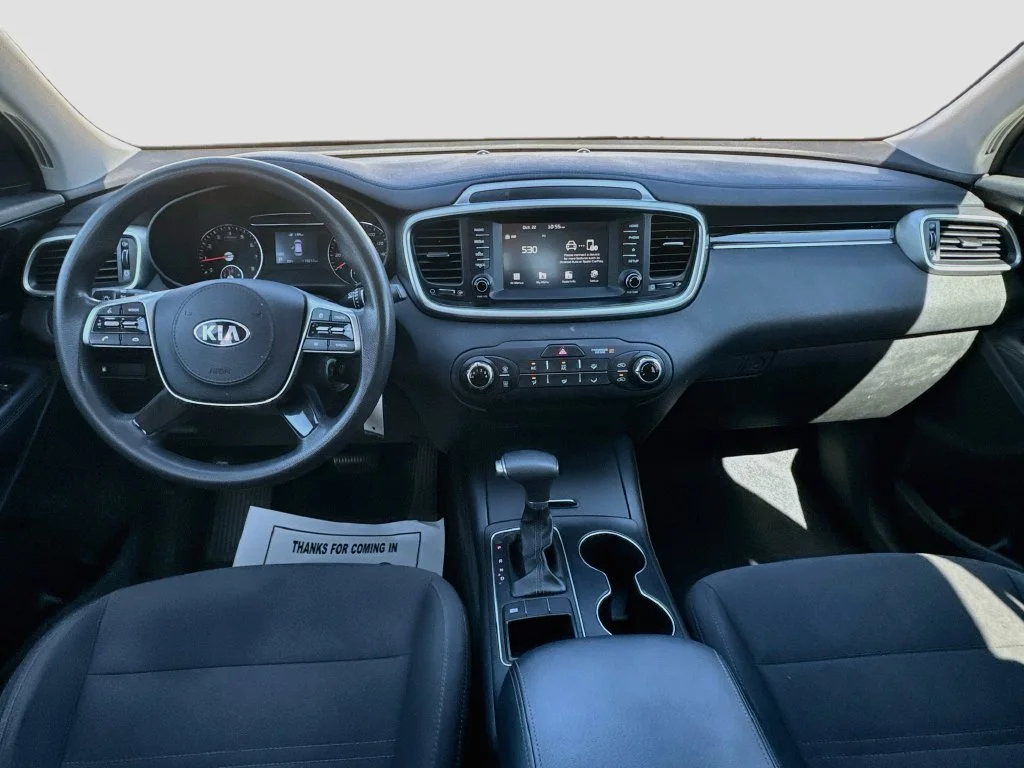 Used 2019 Black Kia L image 24