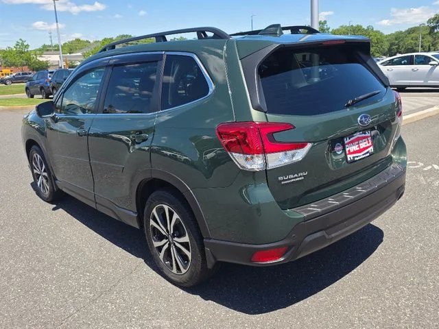 Used 2022 Autumn Green Metallic Subaru Limited image 12