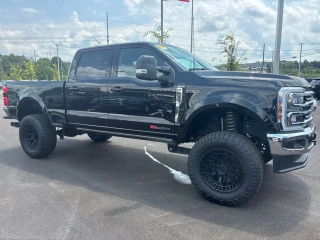 New 2026 Agate Black Metallic Ford F-250® Lariat® image 11