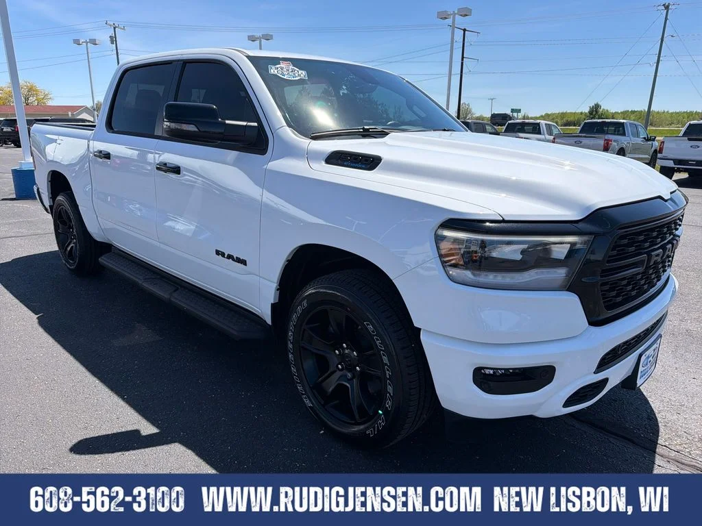 Used 2023 White Ram Big Horn/Lone Star image 9