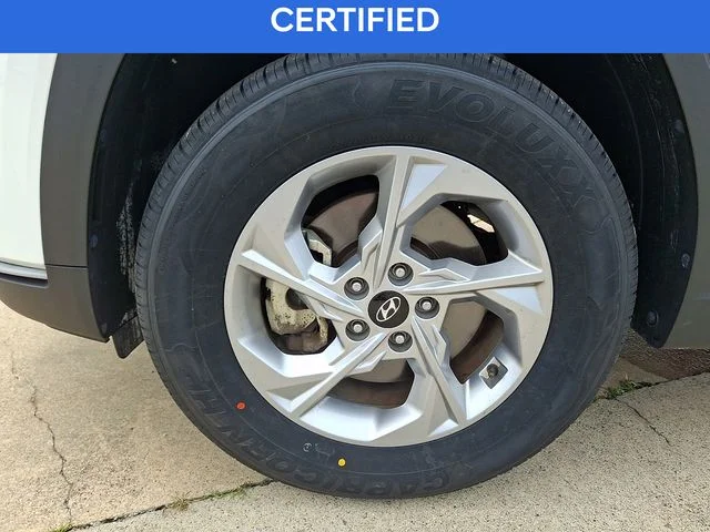 Certified Used 2023 White Hyundai SEL image 28