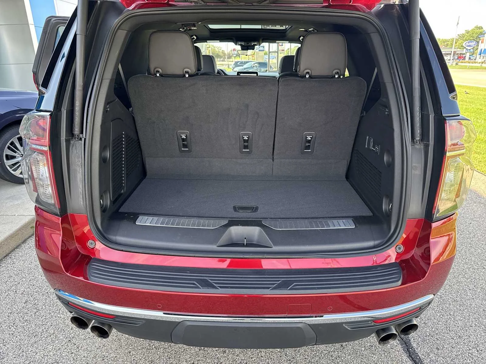 Certified Used 2023 RADIANT RED TINTCOAT Chevrolet Premier image 31