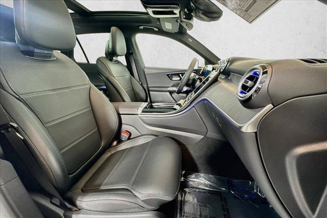New 2026 Polar White Mercedes-Benz GLC 300 image 56