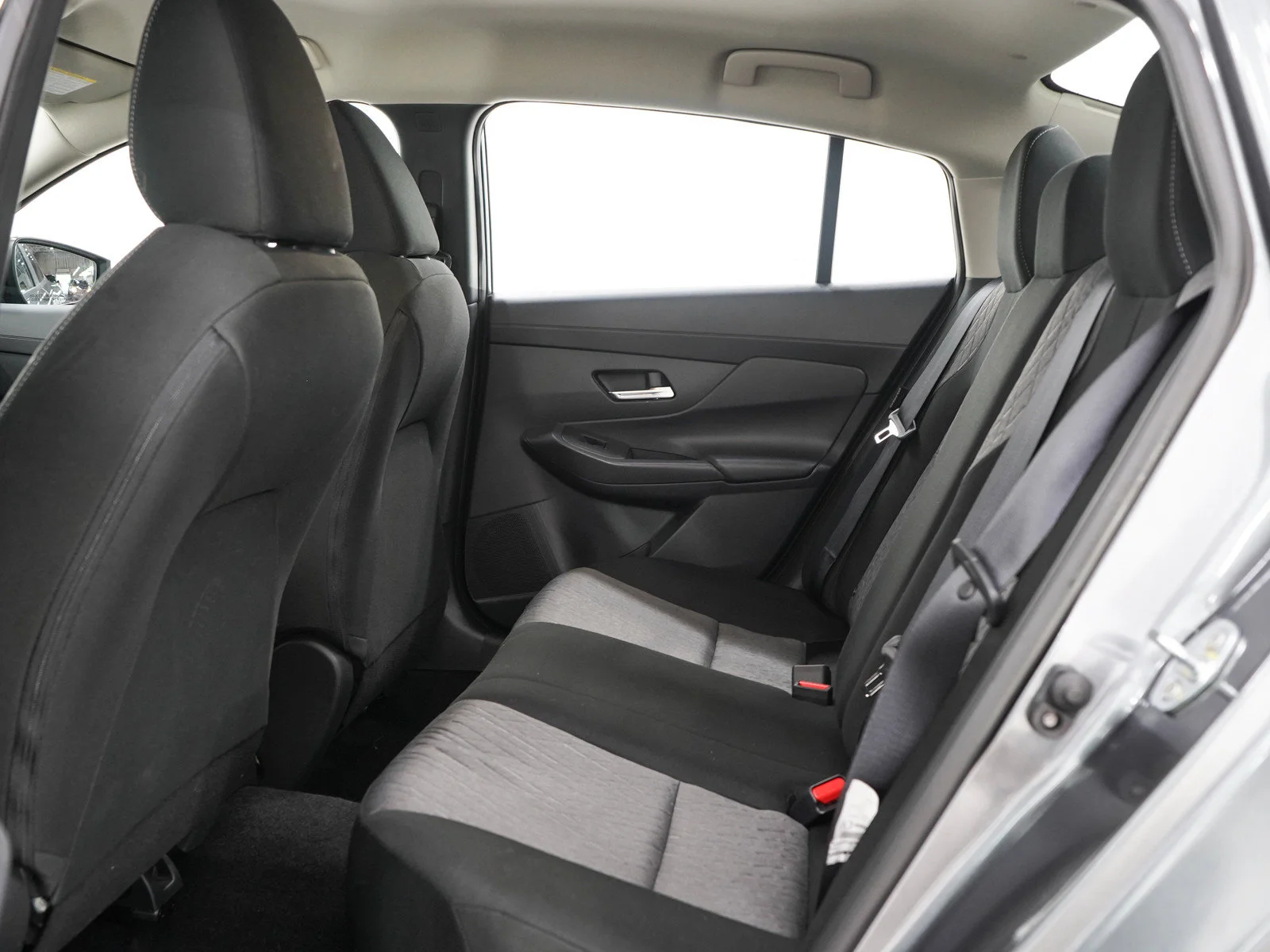 Certified Used 2026 Gun Metallic Nissan SV image 13