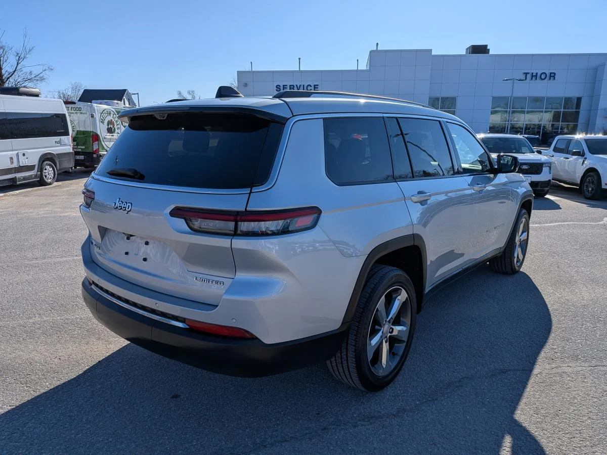 Used 2021 Silver Jeep Limited image 5