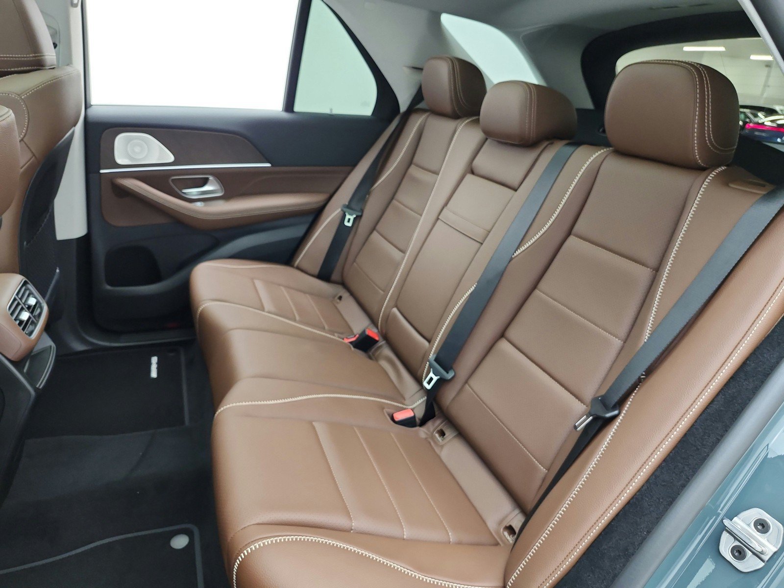 New 2027 Dark Petrol Mercedes-Benz GLE 450 4MATIC® SUV image 32