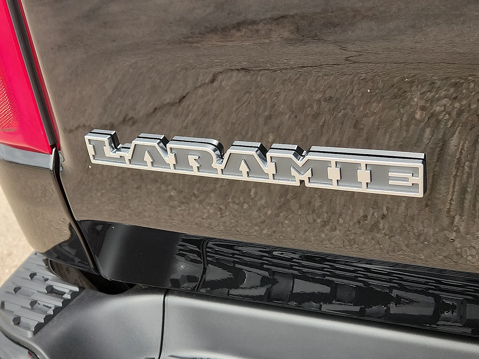 New 2027 Diamond Black Crystal Pearl-Coat  Paint Ram LARAMIE CREW CAB 4X2 5