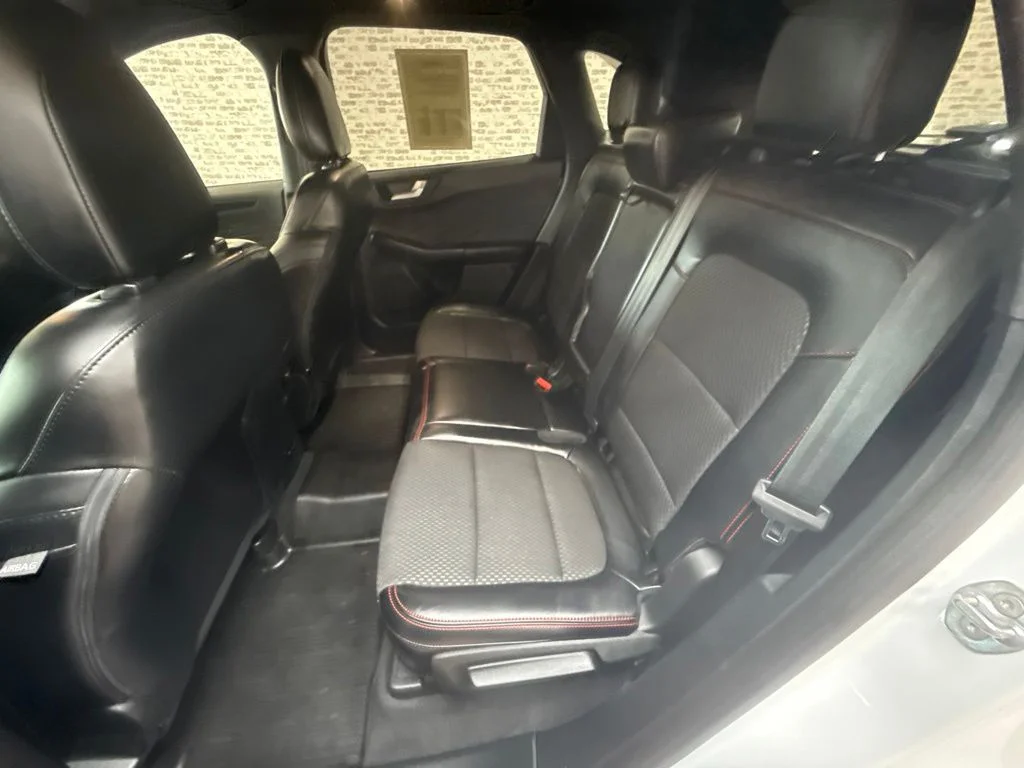 Used 2023 Oxford White Ford ST-Line Select image 13