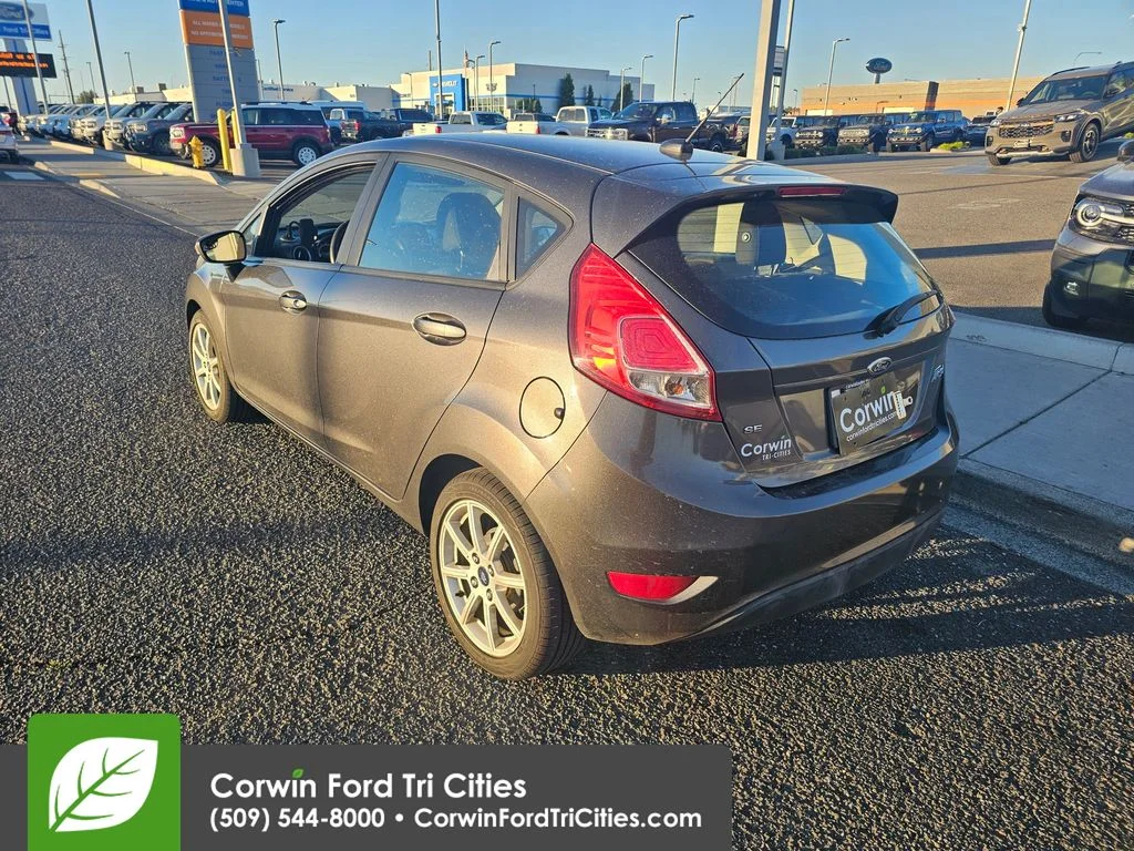 Used 2015 Magnetic Ford SE image 6