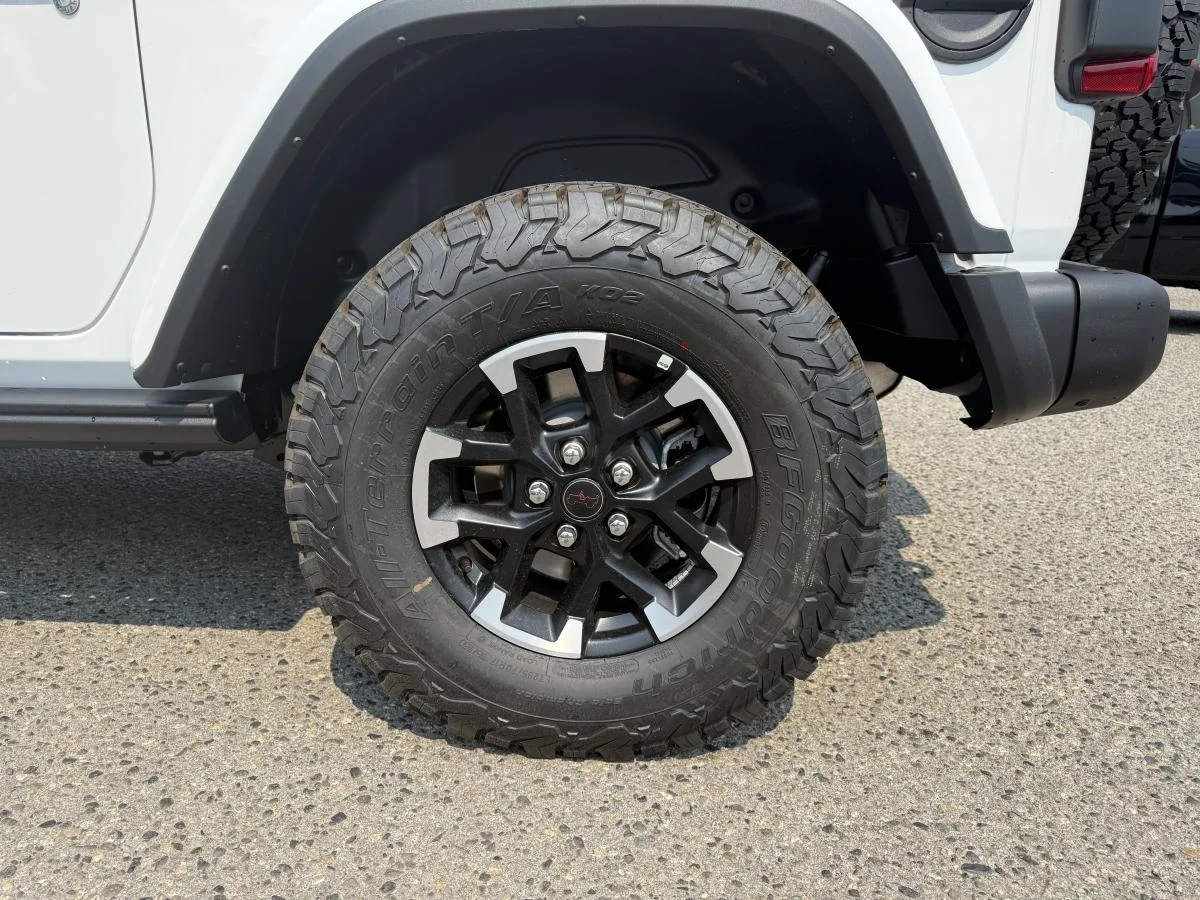 New 2026 White Jeep Rubicon X image 10