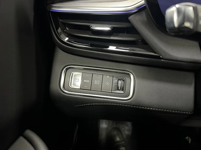 Used 2025 GRAY BUICK Preferred image 19