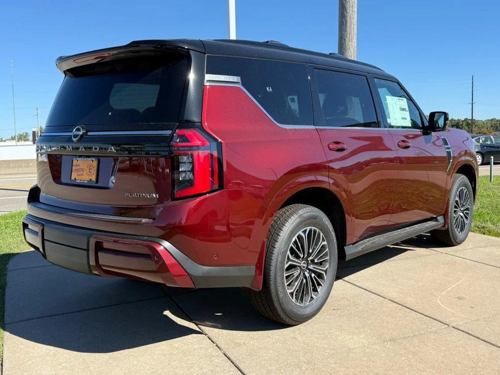 New 2026 Coulis Red Pearl / Super Black Two-tone Nissan Platinum image 3