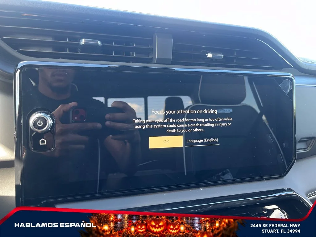 New 2026 Sterling Metallic GMC AT4X image 30