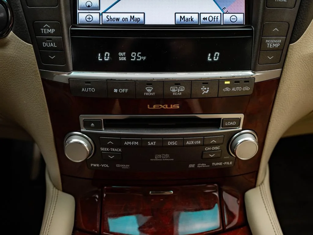 Used 2011 Obsidian Lexus 460 image 37
