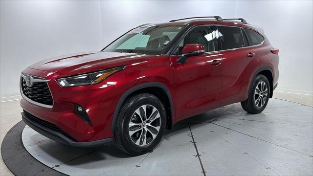 2021 Toyota HIGHLANDER XLE