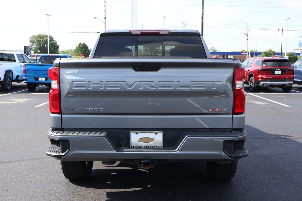 Used 2020 Gray Chevrolet RST image 11