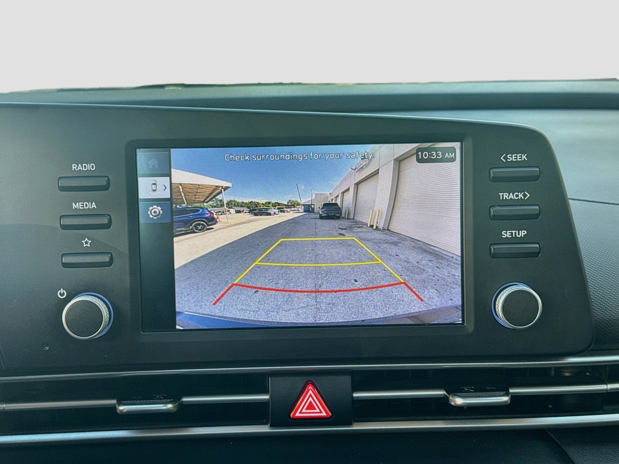 2025 Hyundai Elantra SE - Photo 11
