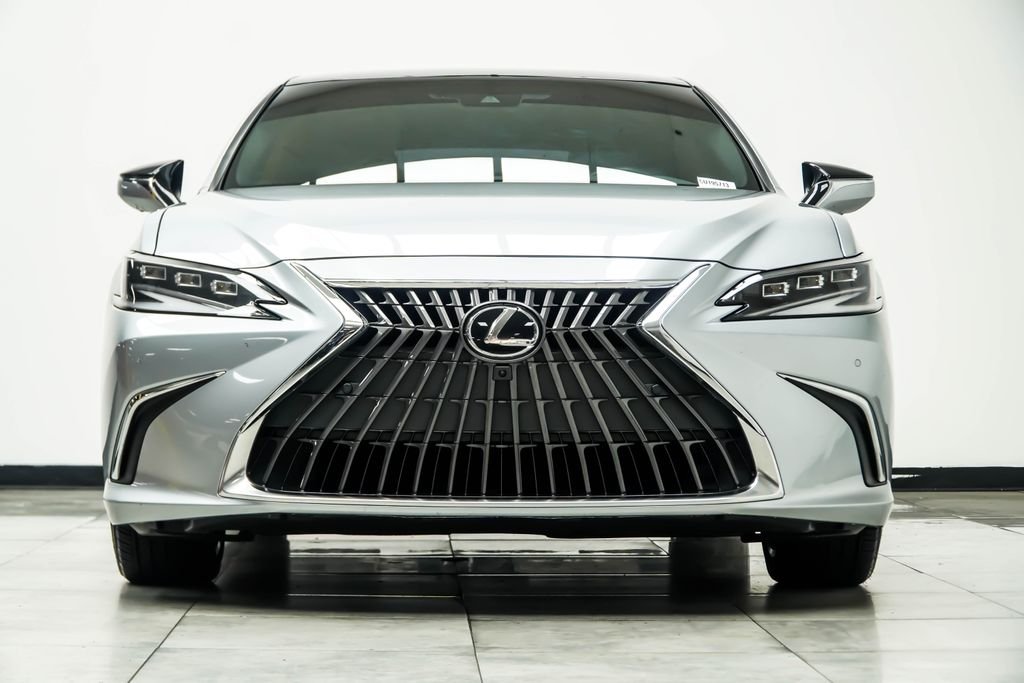 Used 2025 Silver Lexus 350 Ultra Luxury image 8