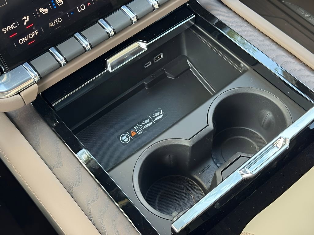 2026 GMC Yukon Denali - Photo 23