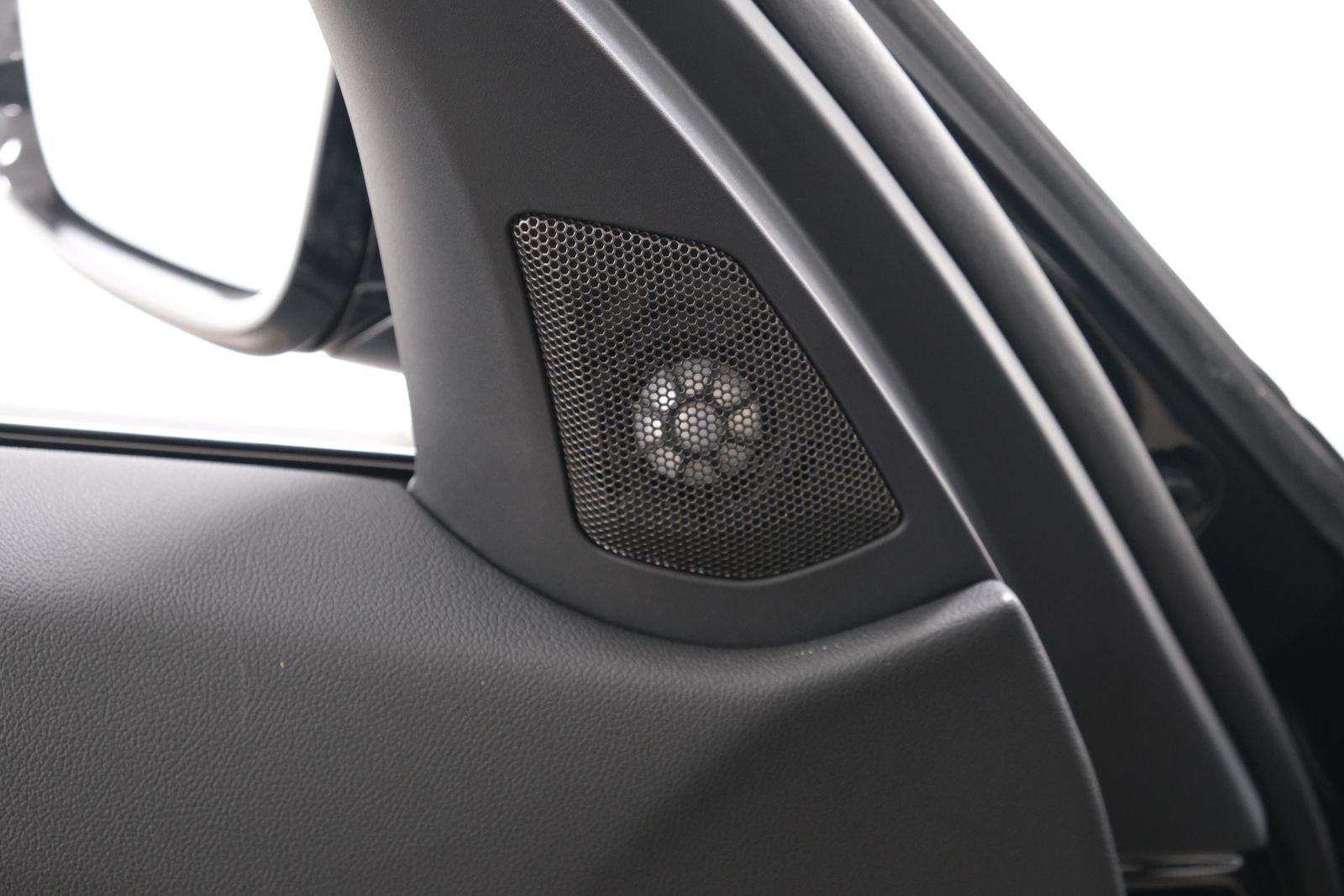 New 2026 Black Sapphire Metallic BMW 330i xDrive image 44