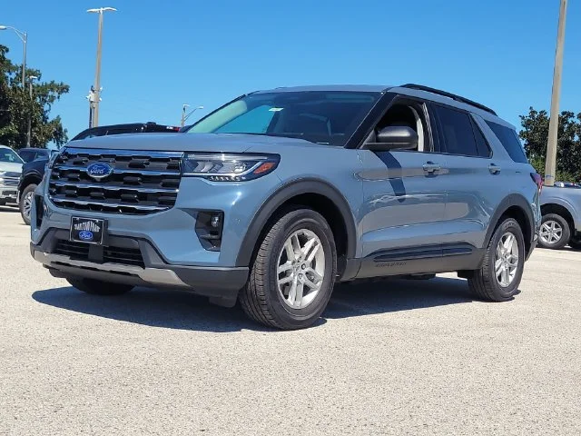 New 2026 Vapor Blue Ford Active image 33
