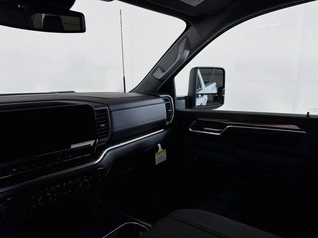 New 2026 Summit White Chevrolet LT image 19