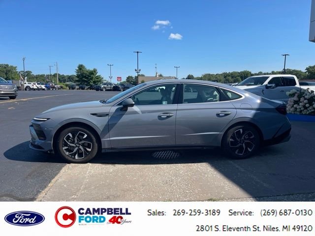 Used 2025 Blue Hyundai SEL image 6