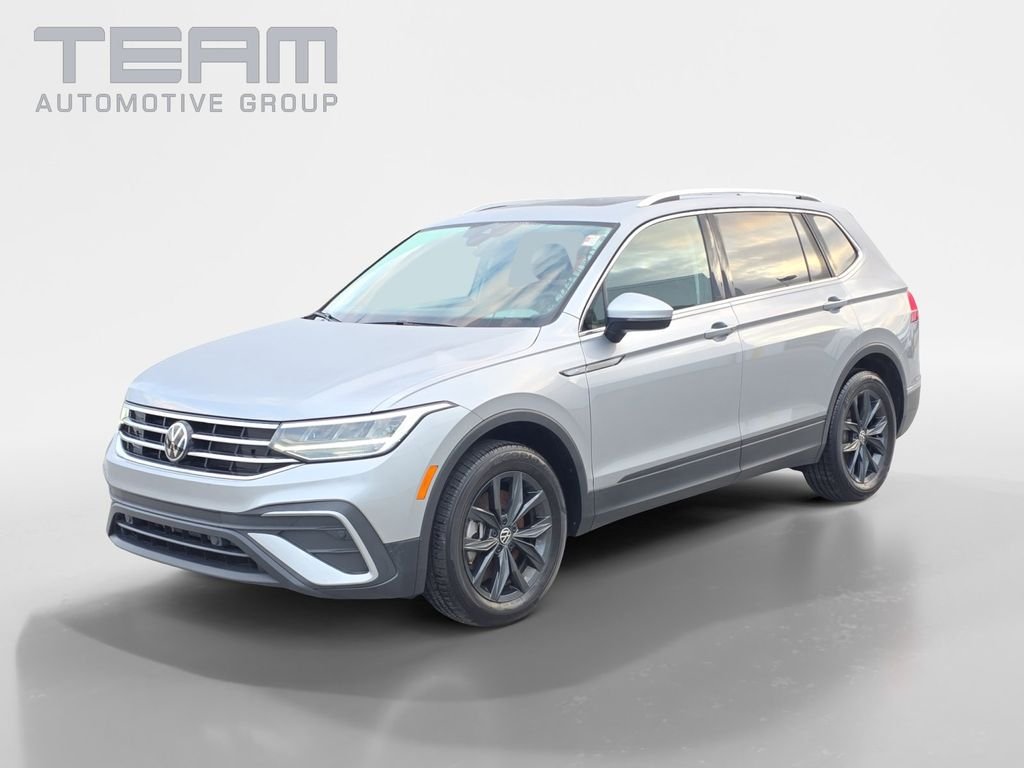 Used 2024 Gray Volkswagen 2.0T SE image 3