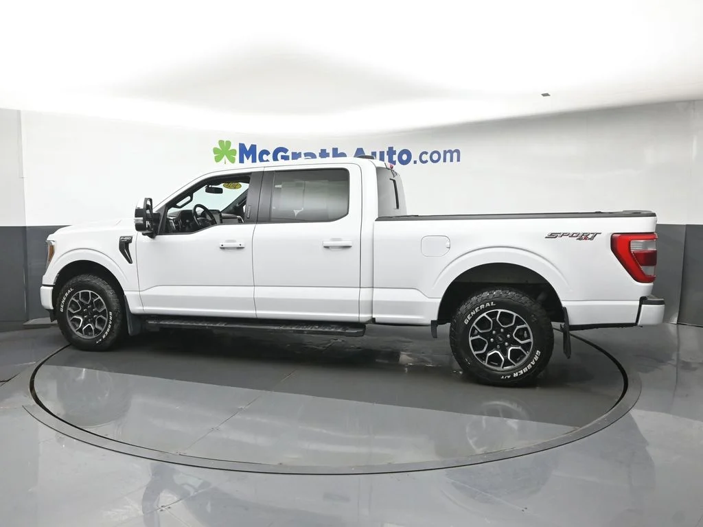 Used 2021 White Ford Lariat image 24