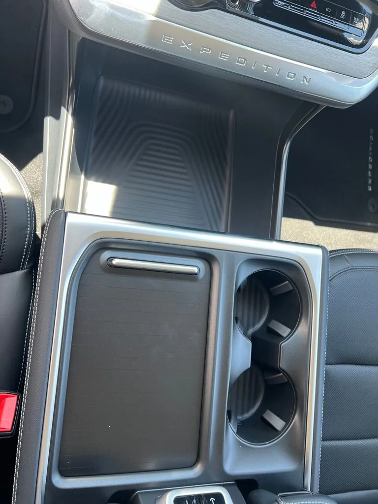New 2027 Star White Metallic Tri-Coat Ford MAX Platinum image 19
