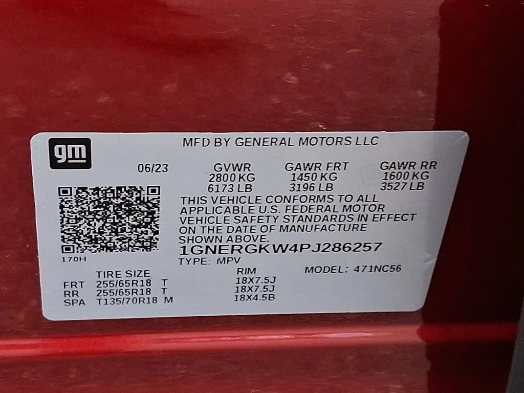 Used 2023 RADIANT RED TINTCOAT Chevrolet LT Cloth image 28