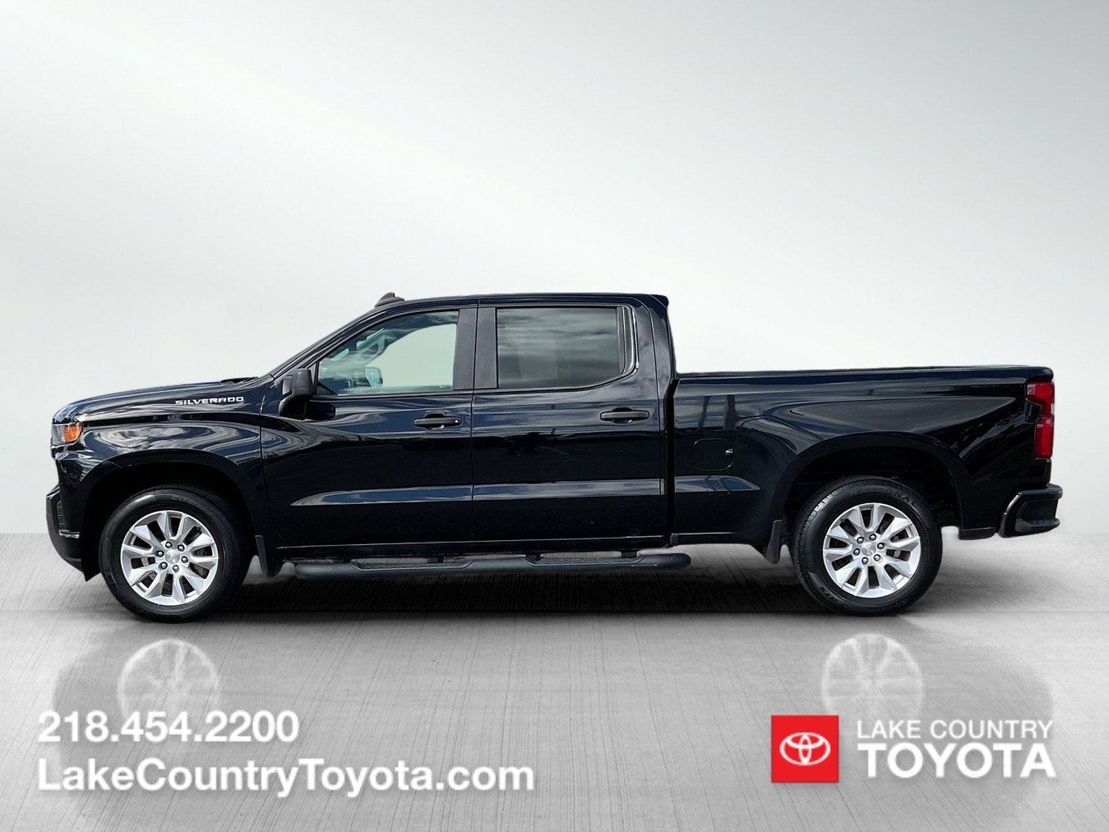 Used 2021 Chevrolet Silverado 1500 Custom with VIN 1GCUYBEF6MZ339091 for sale in Brainerd, Minnesota
