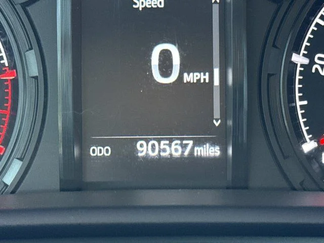 Used 2021 White Toyota SR5 image 18