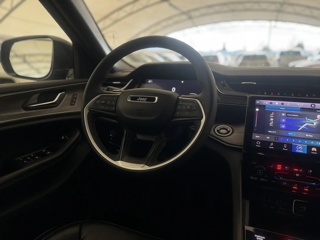 Certified Used 2024 Black Jeep Limited - - 4x4 - Black App Pkg - Pano Sunroof - Luxury Tech II & More! image 14