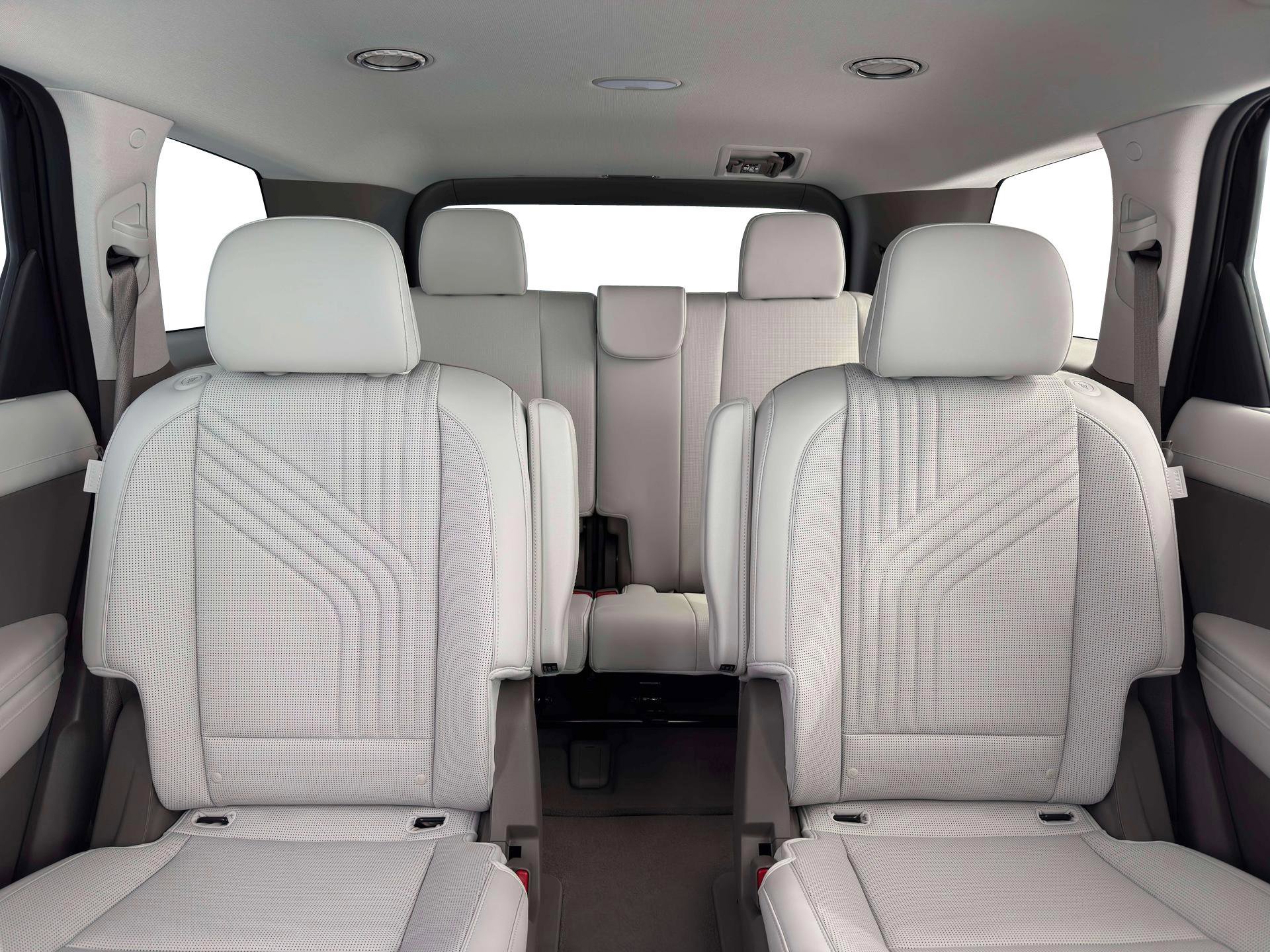 New 2026 Creamy White Pearl Hyundai SEL 7P image 16