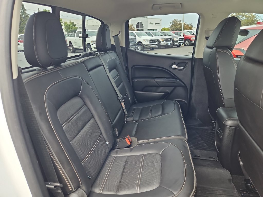 Used 2018 Summit White GMC Denali image 27