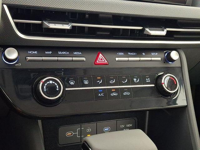 New 2026 White Hyundai SE image 18