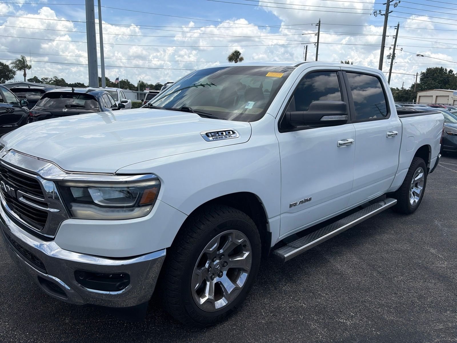 Used 2022 White Ram Big Horn/Lone Star image 3