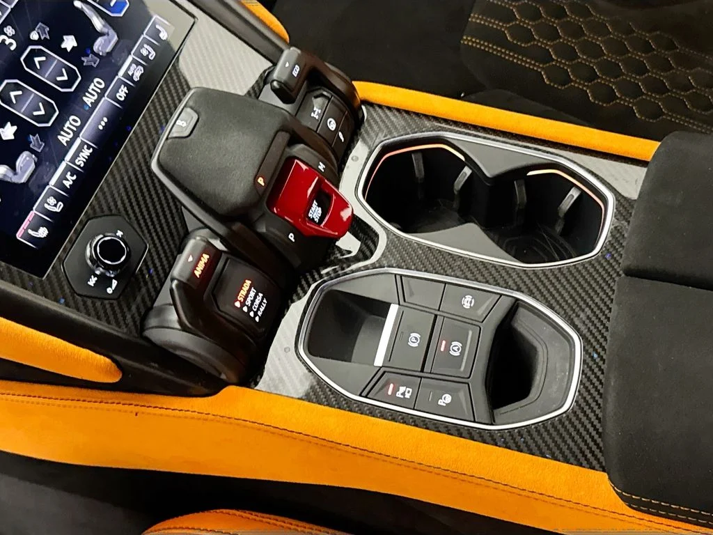 Used 2023 Arancio Borealis Metallic Lamborghini Performante image 17