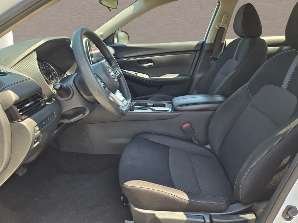 Used 2025 White Nissan SV image 22