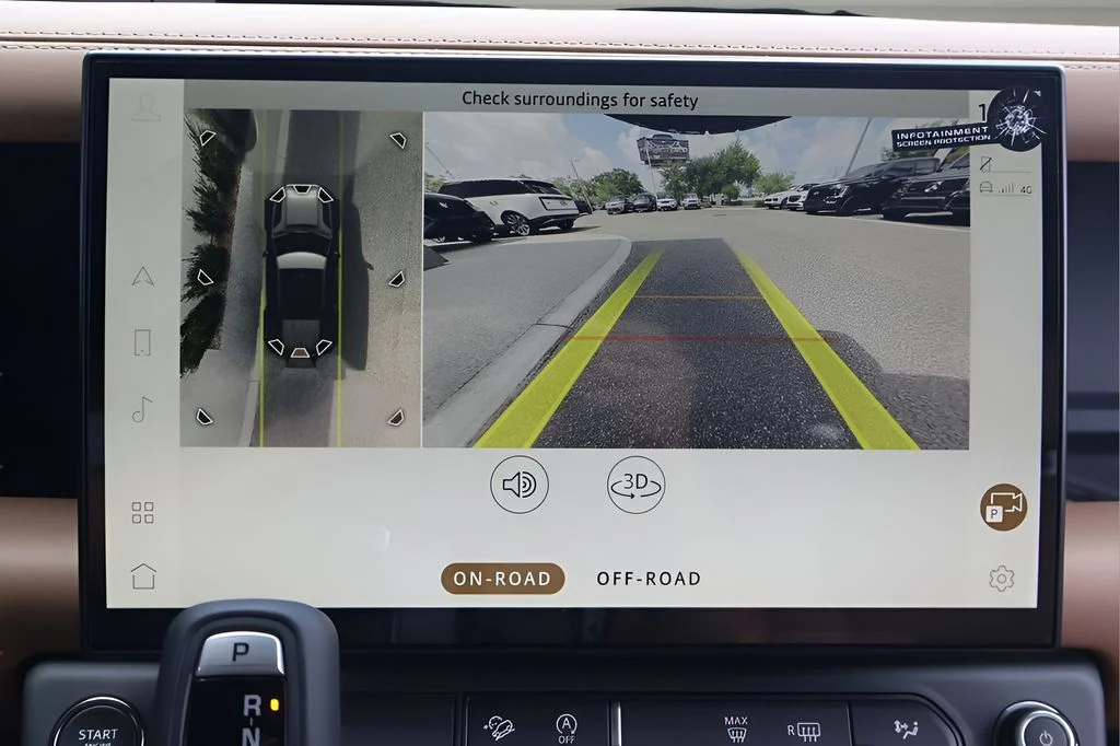 New 2026 Fuji White Land Rover X-Dynamic SE image 23