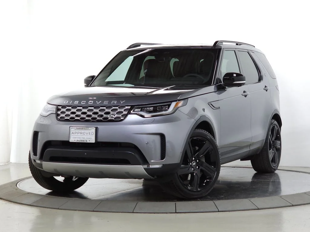 2025 Land Rover Discovery P300 S's photo