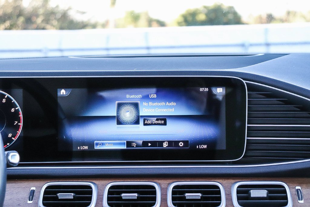 Used 2023 Polar White Mercedes-Benz GLE 350 image 16